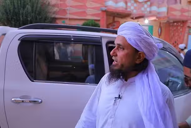 Pakistani-Maulana-Tariq-Masood